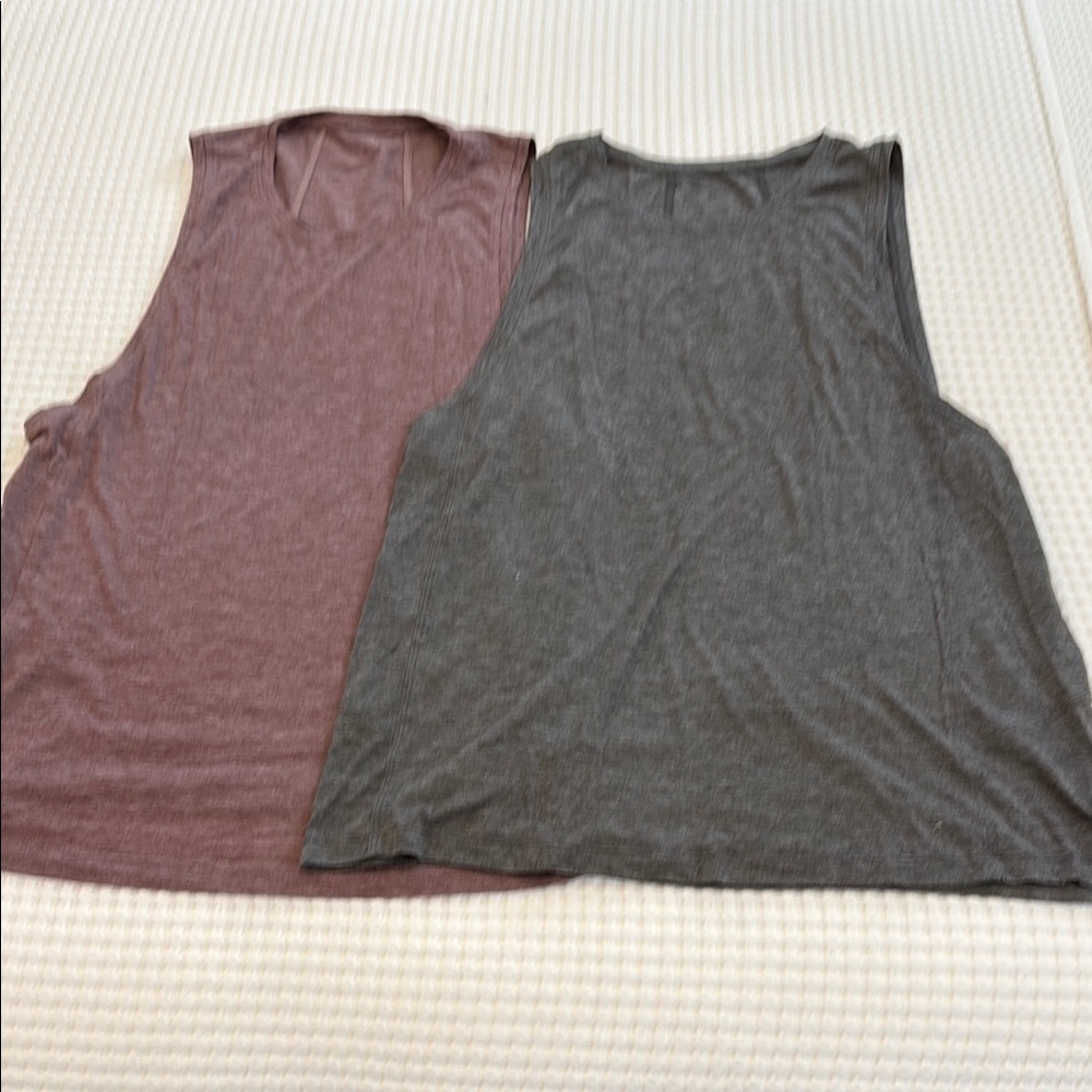 lululemon tank tops LOT of 2 EUC